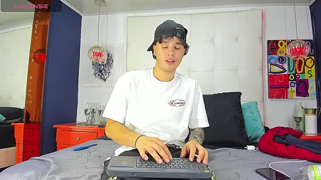 EXCLUSIVE8 现场XXX聊天