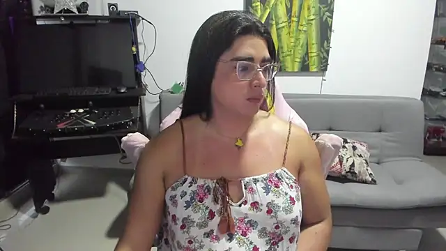 دردشة Khalifa_Gold الجنسية المباشرة