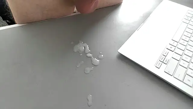 Show de sperma_tributes na webcam