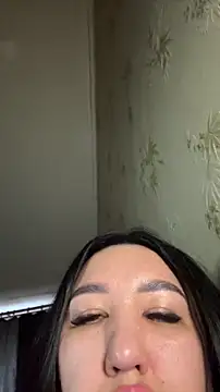 XXX chat uživo modela Naughtbaby_2025