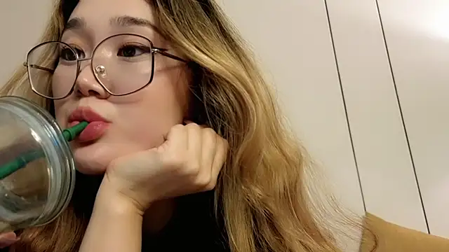 Chatroom XXX en direct de Jennatyan