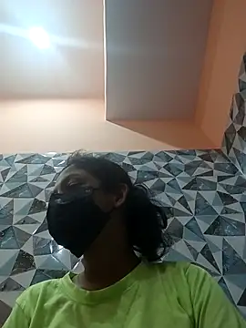 Hotygirl111 网络视讯表演