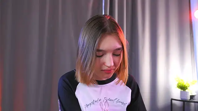 Leyla_crsh Live XXX-Chat