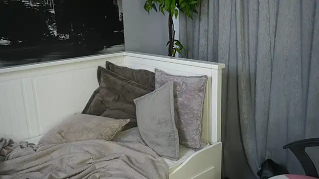 LanaReals 现场XXX聊天