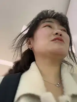 Chat XXX en directo de Molly-xiao