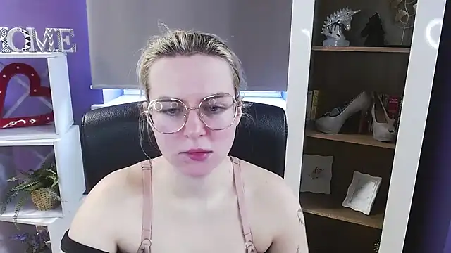 Živý XXX chat Zoey_Erotic