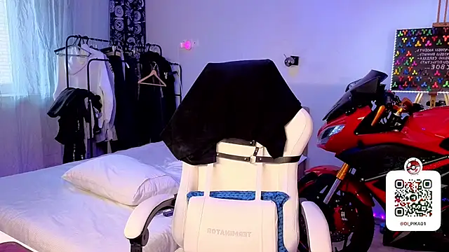 c10h15on1 webcam show