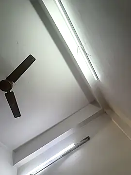 oldyoung-studio-23n Webbikameraesitys