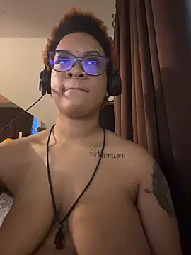 nickytheehawtie 现场XXX聊天