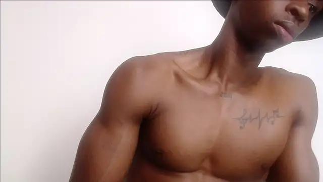 Živý XXX chat drake_brwon_23