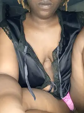 Chat +18 de Queentesi ao vivo