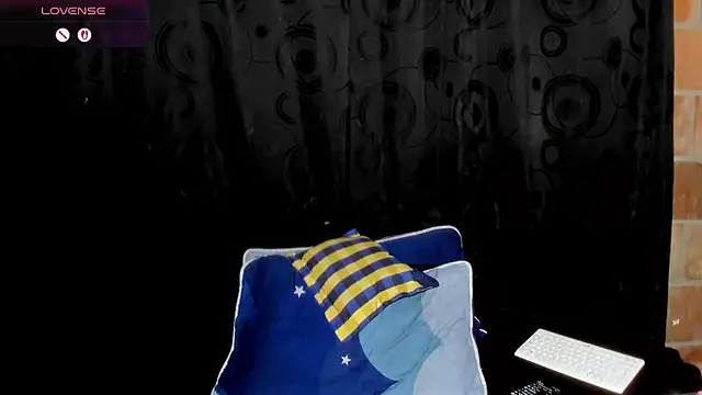 Chat +18 de Sofie-Storm ao vivo