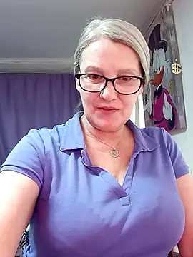 irinamaux – Naživo XXX chat