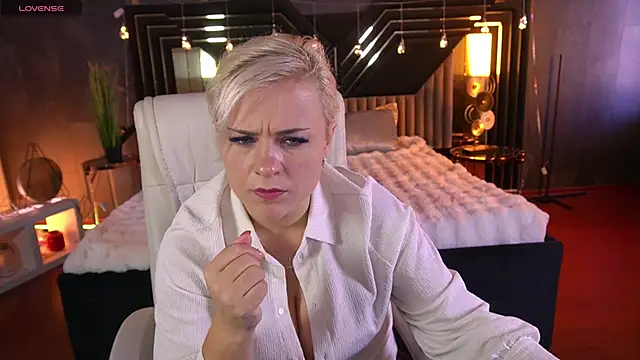 CrystalVibe Webcamshow