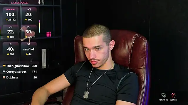 KaydenDrew élő XXX-chatje