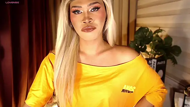 EmpireState_Of_Mind's Live XXX Chat