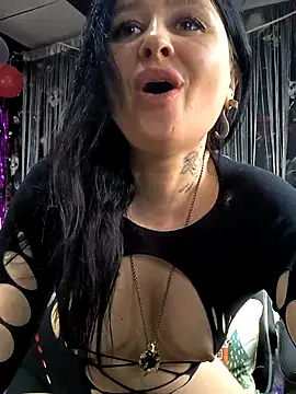 KikiXRed – Live XXX-chat