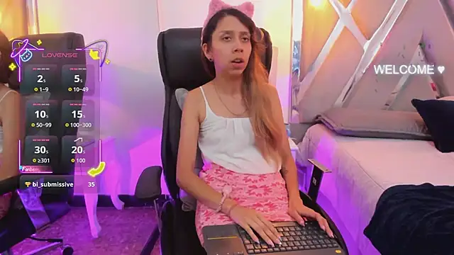 Chat +18 de Goddess__Lilith ao vivo