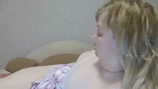 Chatroom XXX en direct de Lusi-777