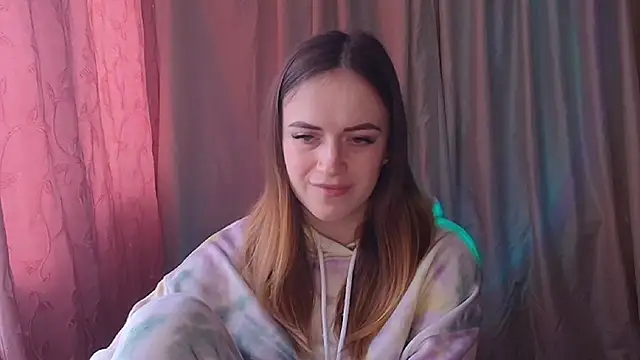 Illa_May Chat XXX live