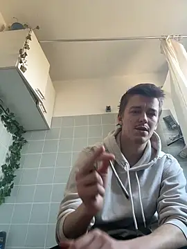 Toyjungee: онлайн-секс-чат