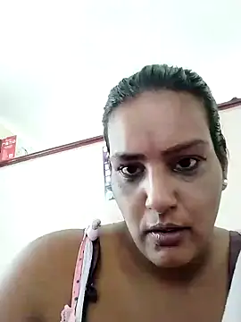 دردشة Foxybaby420 الجنسية المباشرة