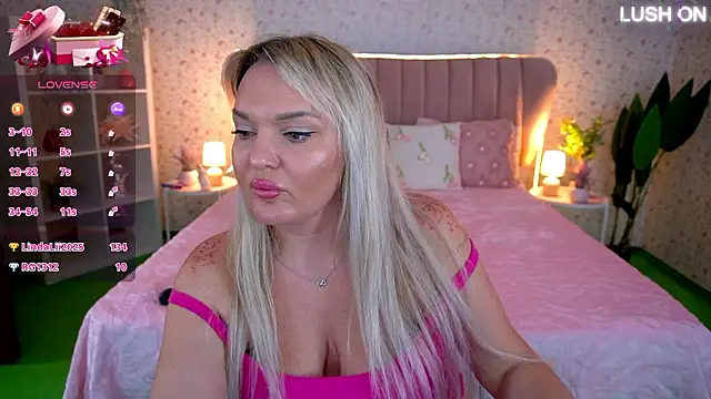 MissyMartinez élő XXX-chatje