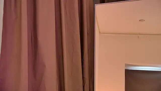 JennyPortmanのライブXXXチャット