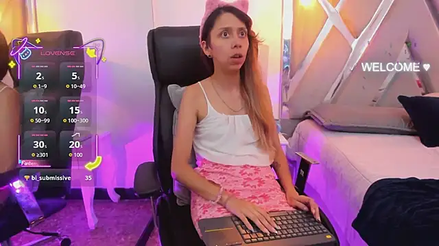 XXX chat uživo modela Goddess__Lilith