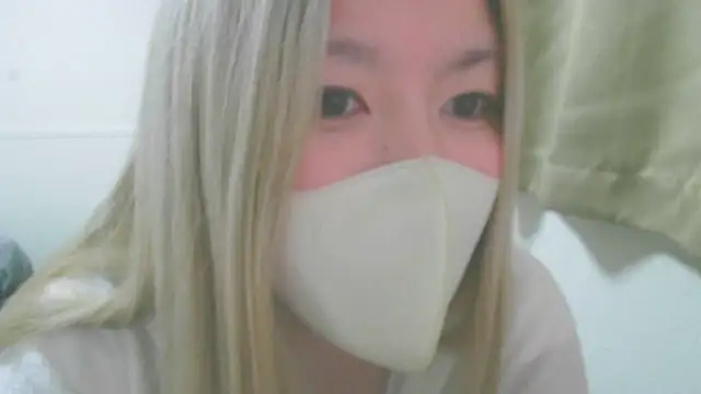 Remi_official 网络视讯表演