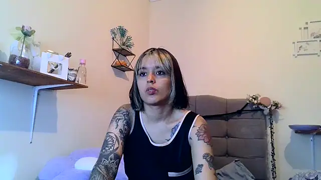 Chatroom XXX en direct de BlueStoneX