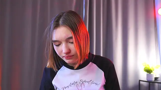 Chat XXX en directo de Leyla_crsh