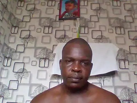 Chumba_001: διαδικτυακό σόου στην κάμερα