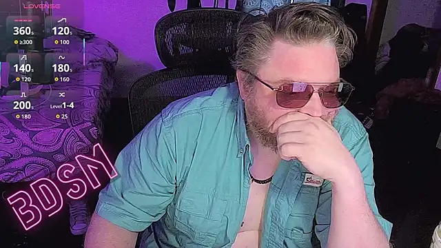 Chatroom XXX en direct de Bi_Master_Mack