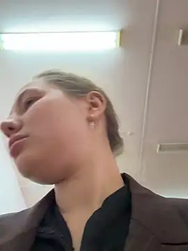 AsynaYuuki's Live XXX Chat