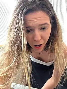 Show de webcam de lucie_mehott