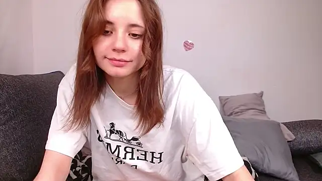 evaa_here_ Adlı Modelin Web Kamerası Şovu