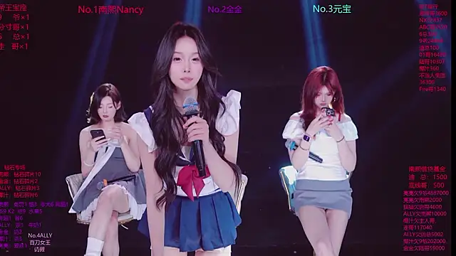 SuperGirl-100 webcam show