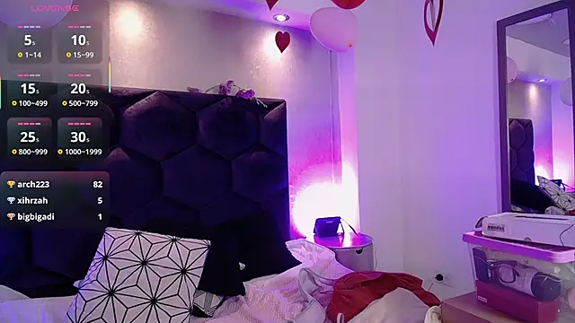 Zoearana_24 Adlı Modelin Canlı XXX Sohbeti