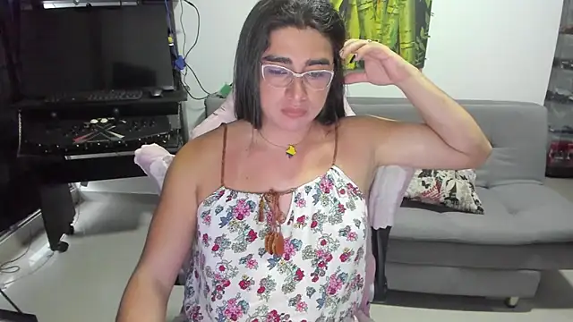 Онлайн чат XXX Khalifa_Gold