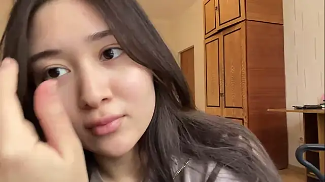 YourMiIa Live XXX Chat