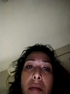 Qqaarly Chat XXX live