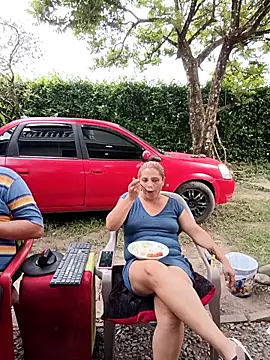 XXX chat uživo modela hotandfierylatinos2023