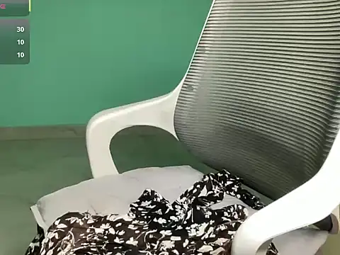 classy_kritii 即時 XXX 聊天