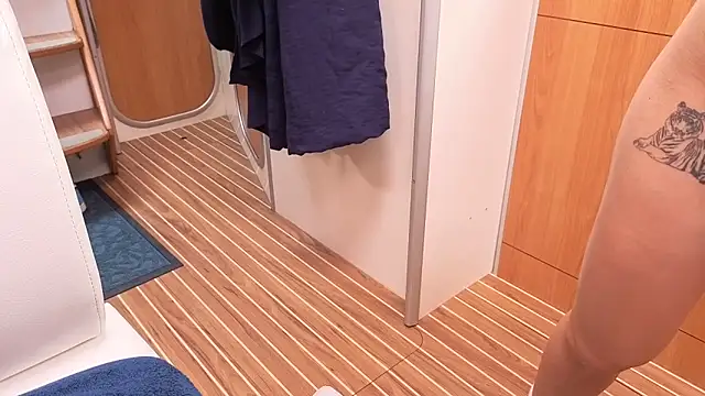 แชท XXX สดของ Monk_and_Mia