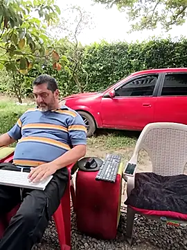 hotandfierylatinos2023のライブXXXチャット