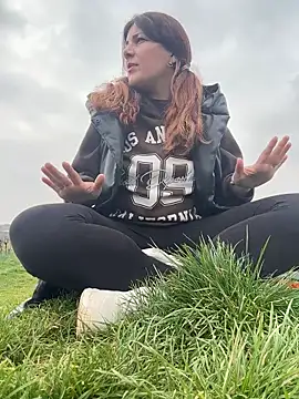 DaisyVibesssのウェブカメラショー