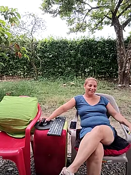 hotandfierylatinos2023 Adlı Modelin Canlı XXX Sohbeti