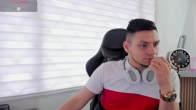 Rick_Adams Live XXX-Chat