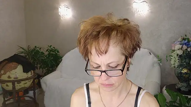 XXX chat uživo modela LioraWeiss